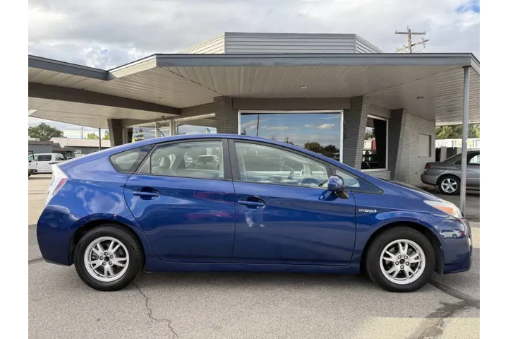 $8950 : 2010 Prius II image 8