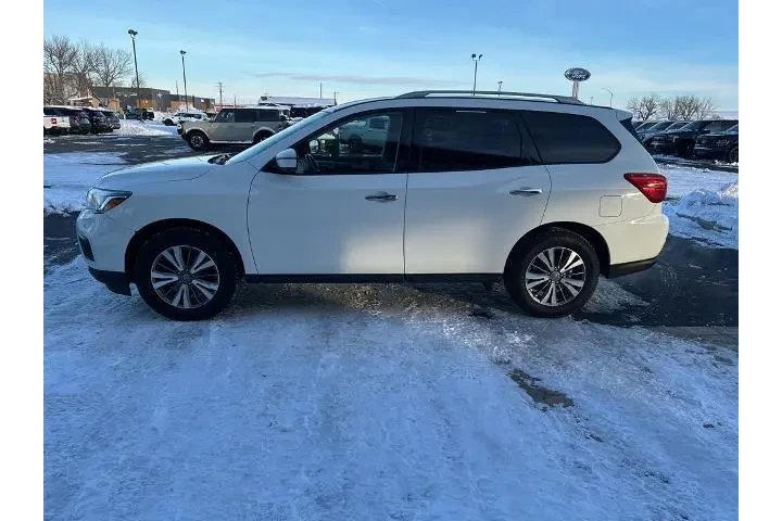 $17990 : Nissan Pathfinder 2020 4x4 S image 5