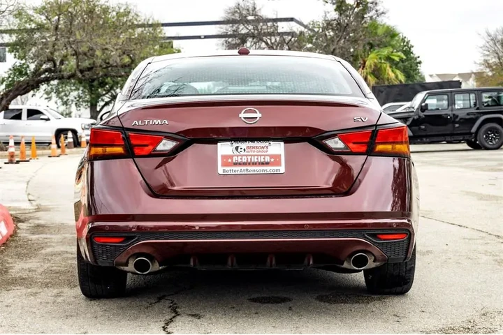 $22794 : Nissan Altima 2024 2.5 SV 4d image 6