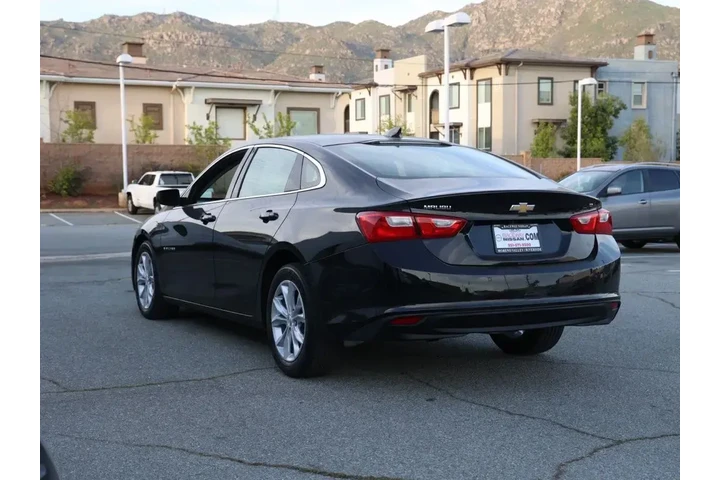 $17784 : Chevrolet Malibu 2024 LT 4dr image 6