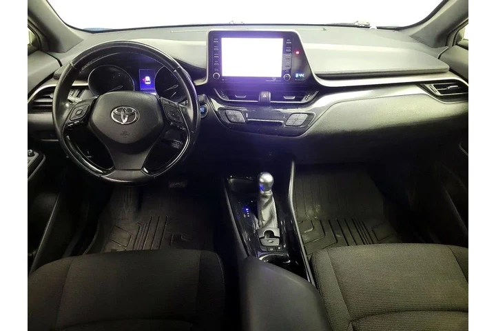 $18998 : Toyota C-HR 2019 XLE 4dr Cro image 9