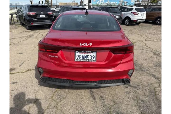 $15999 : 2022 Forte LXS image 5