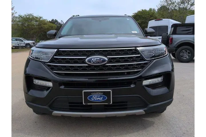 $29797 : Ford Explorer 2024 XLT 4dr S image 9