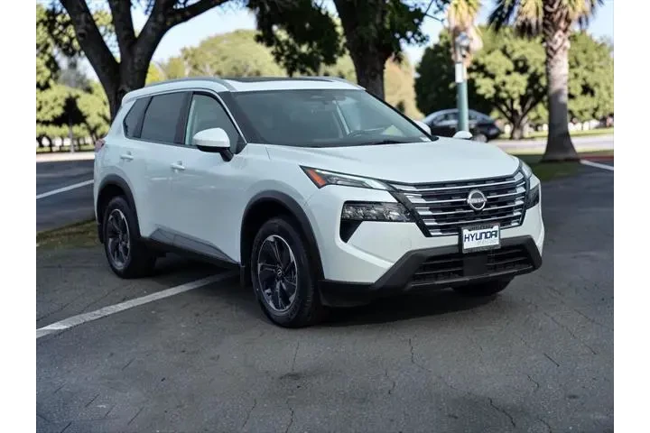 $23800 : Nissan Rogue 2024 SV 4dr Cro image 4