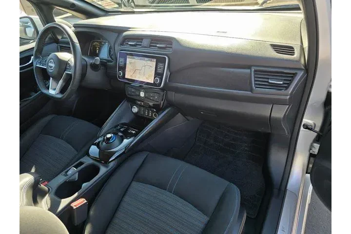 $18500 : Nissan LEAF 2023 SV PLUS 4dr image 9