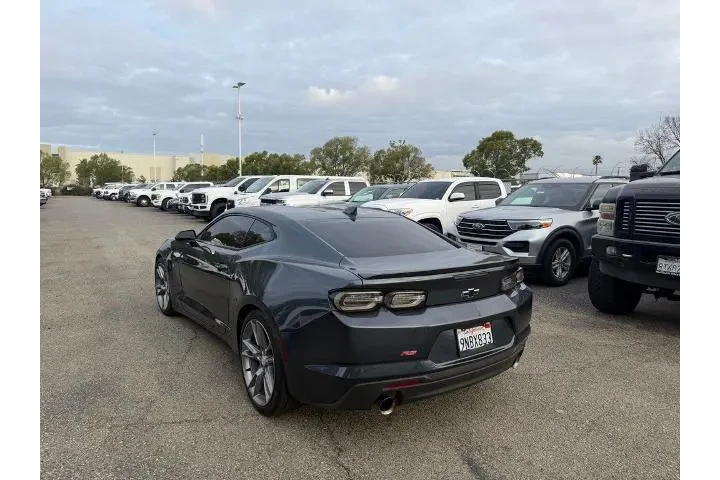 $19800 : Chevrolet Camaro 2020 LT 2dr image 4