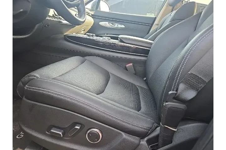 $35881 : Genesis GV70 2025 AWD 2.5T S image 5