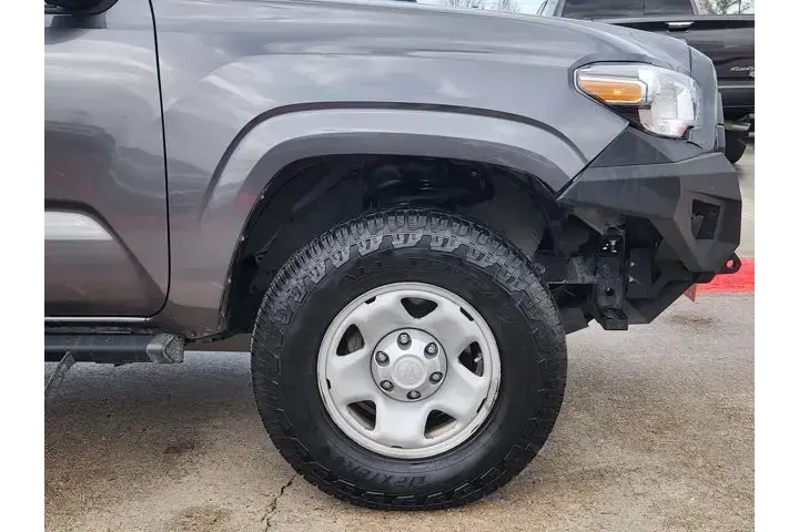 $25555 : Toyota Tacoma 2022 4x2 SR5 4 image 8