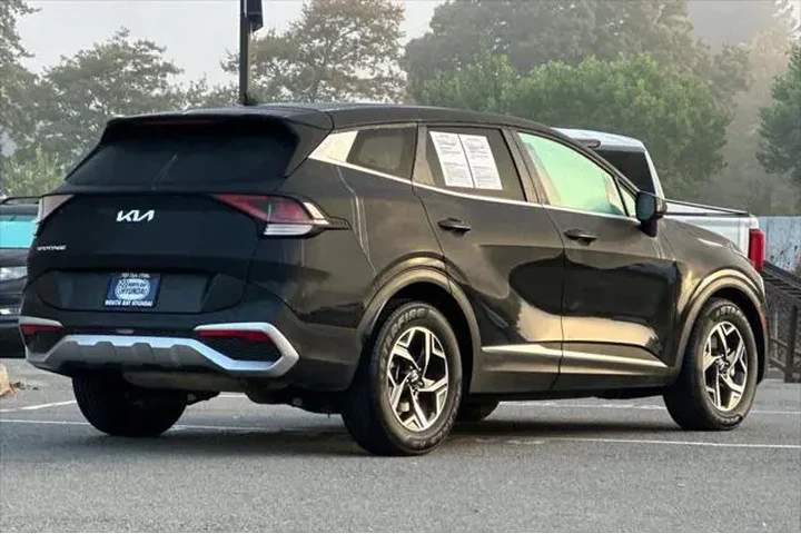 $17590 : Kia Sportage 2023 LX 4dr SUV image 4