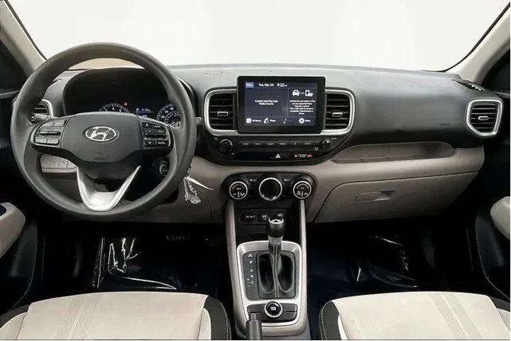 $11576 : Hyundai VENUE 2020 SEL 4dr C image 6