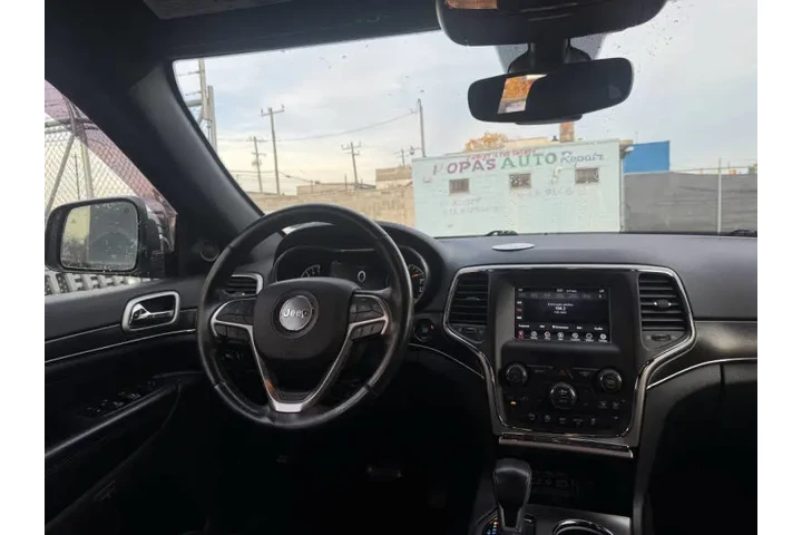 2018 Grand Cherokee Limited image 6