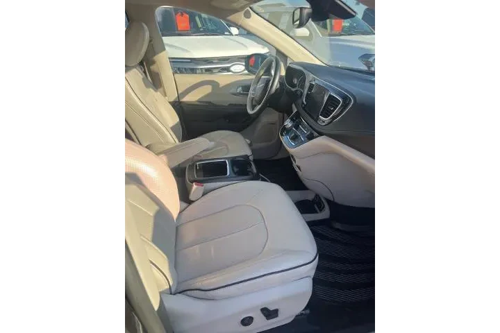 $23988 : Chrysler Pacifica Hybrid 201 image 4