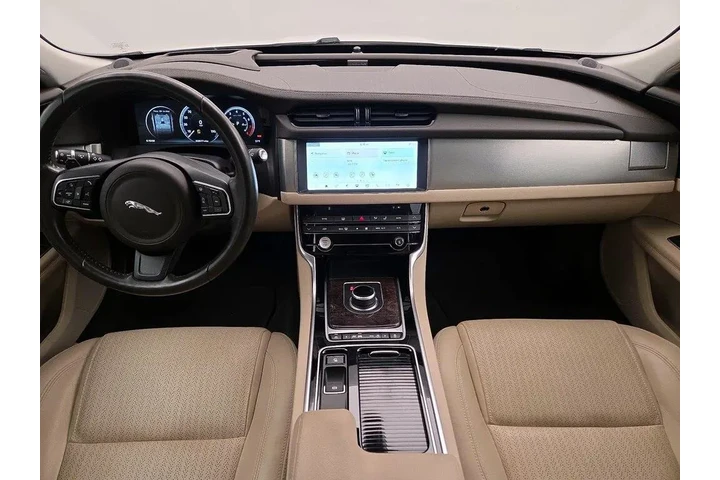 $20998 : Jaguar XF 2017 35t Prestige image 9