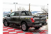 $38988 : Nissan Titan 2024 4x4 SV 4dr thumbnail