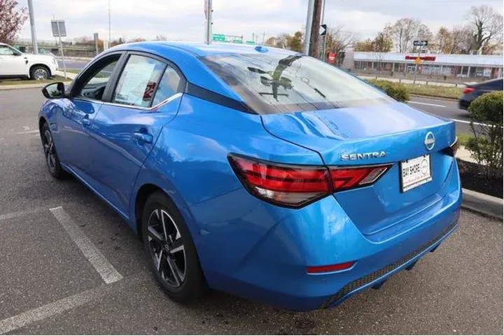 $17365 : Nissan Sentra 2025 SV 4dr Se image 8