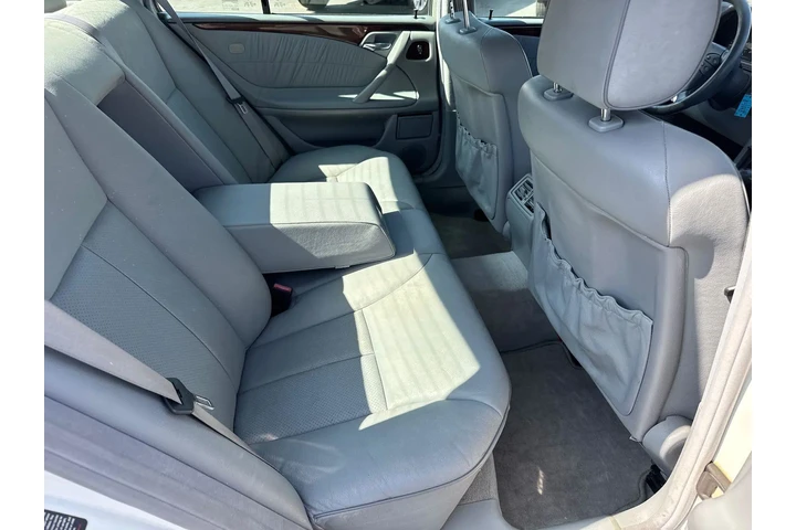 $4995 : Mercedes-Benz E-Class 2000 E image 10