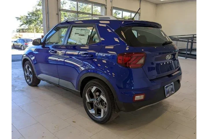 $21987 : Hyundai VENUE 2025 Limited 4 image 6