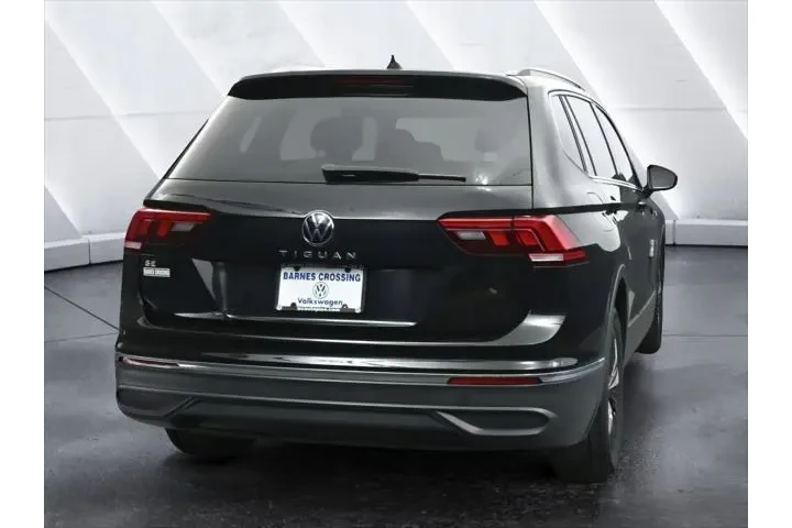 $19118 : Volkswagen Tiguan 2022 SE 4d image 6