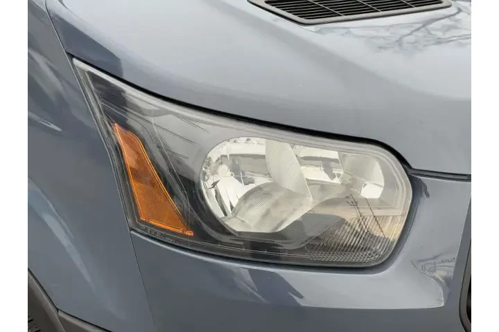 $27998 : Ford Transit 2019 250 3dr LW image 8