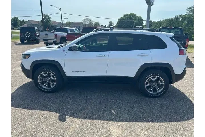 $19375 : Jeep Cherokee 2019 4x4 Trail image 4
