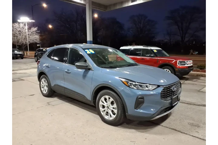 $27861 : Ford Escape 2024 Active 4dr image 1
