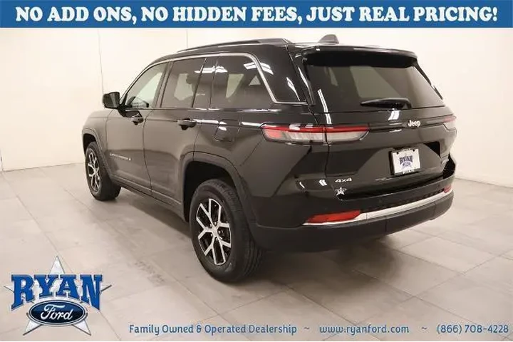 Jeep Grand Cherokee 2024 4x4 image 3