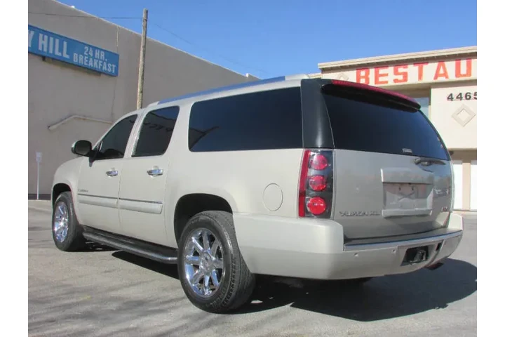 $9995 : 2008 GMC Yukon XL Denali image 6