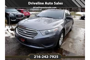 2013 Taurus 4dr Sdn SE FWD en Cleveland