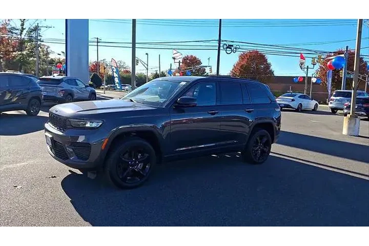 $31995 : Jeep Grand Cherokee 2023 4x4 image 6