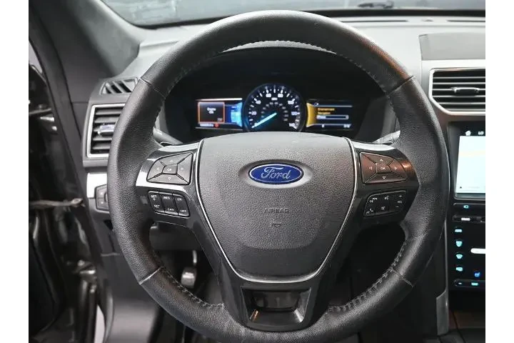 $15495 : Ford Explorer 2017 Limited 4 image 6