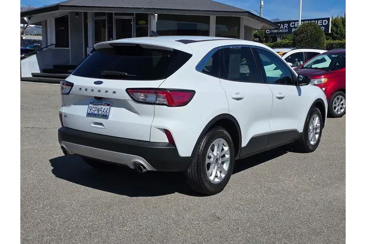 $20725 : Ford Escape 2022 SE 4dr SUV image 4
