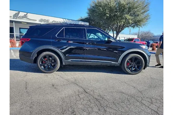 $27498 : Ford Explorer 2020 AWD ST 4d image 4