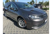 Chrysler Voyager 2022 LX 4dr en Bakersfield