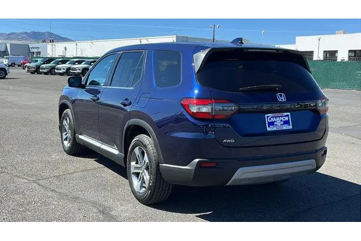 $29984 : Honda Pilot 2023 AWD EX-L 4d image 7