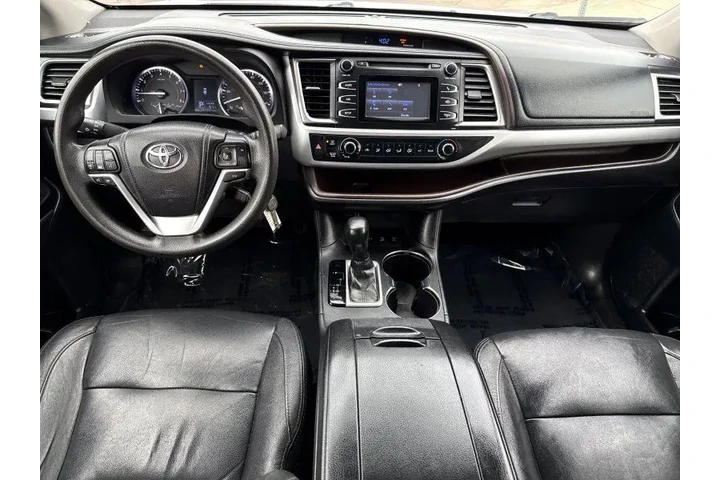 $11995 : 2014 Highlander LE V6 image 6