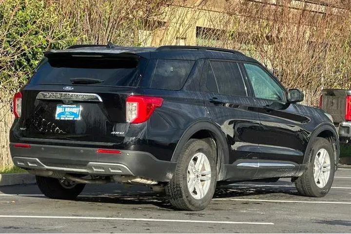 $29254 : Ford Explorer 2024 AWD XLT 4 image 3