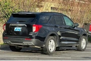 $29254 : Ford Explorer 2024 AWD XLT 4 thumbnail