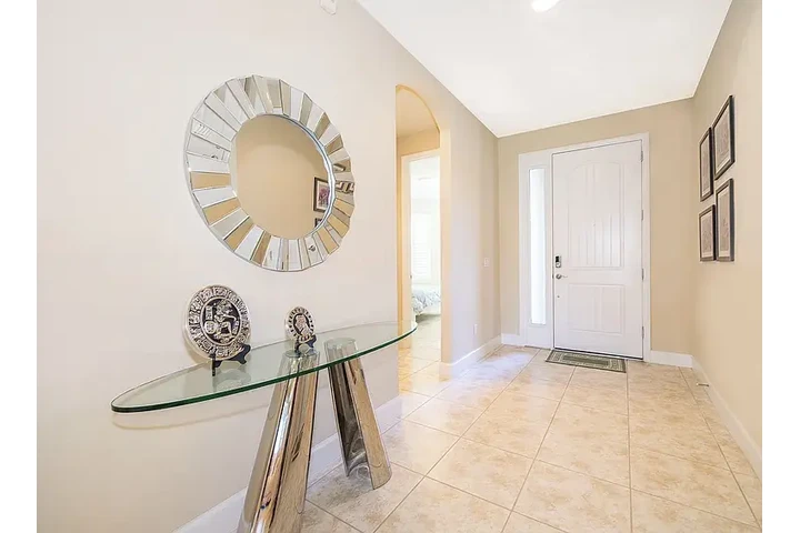 $2350 : HOUSE AVAILABLE IN ORLANDO FL image 5