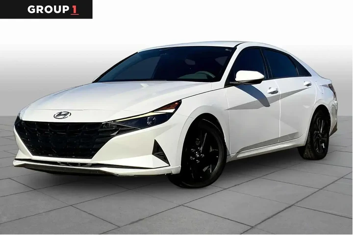 $16995 : Hyundai ELANTRA 2022 SEL 4dr image 1