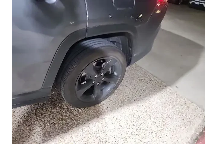 $26012 : Jeep Grand Cherokee L 2023 4 image 6