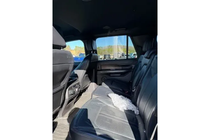 $29000 : Ford Expedition 2019 4x2 Lim image 9