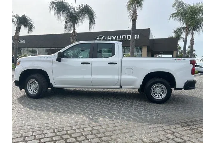$31995 : Chevrolet Silverado 1500 202 image 6