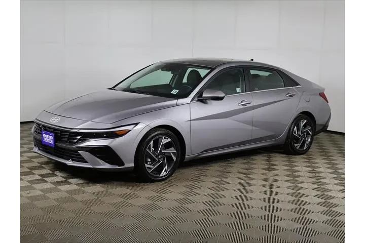$24599 : Hyundai ELANTRA Hybrid 2025 image 10