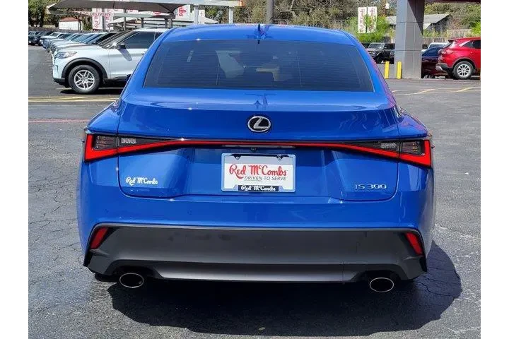 $38600 : Lexus IS 300 2024 4dr Sedan image 4