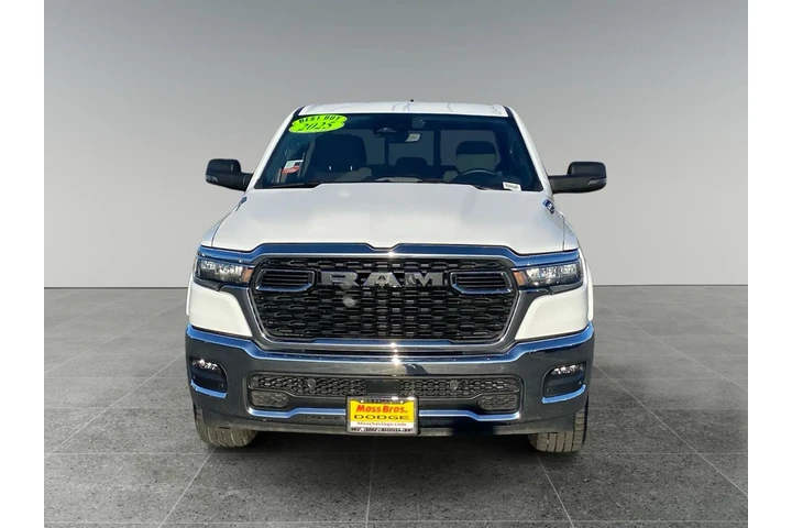 $38456 : Ram 1500 2025 4x4 Big Horn 4 image 8