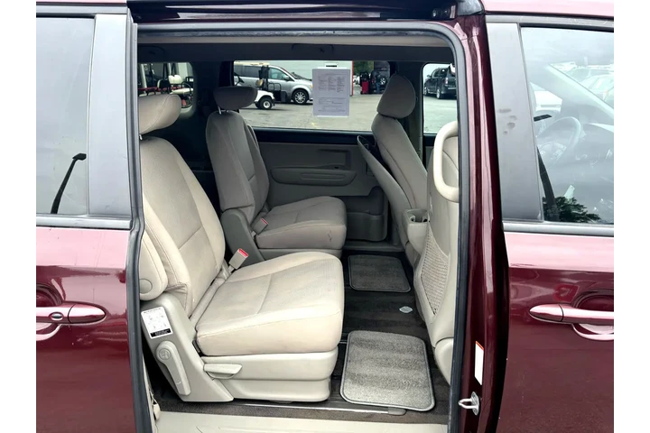 $15980 : 2020 Sedona LX FWD image 9
