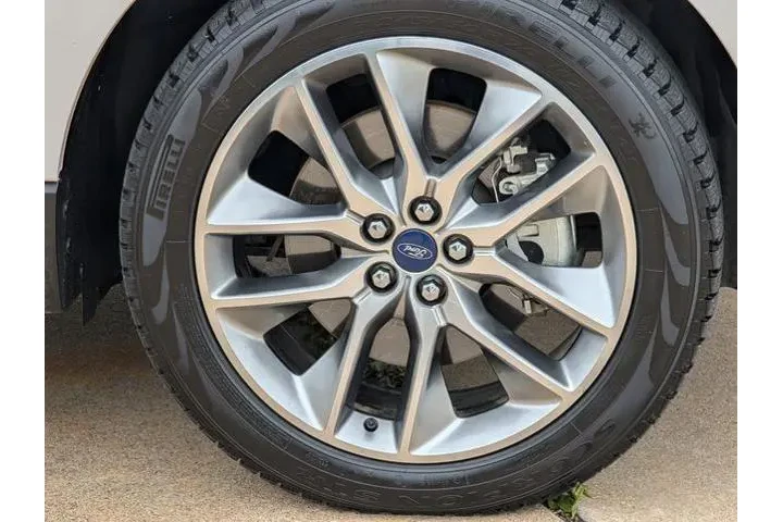 $11495 : Ford Edge 2018 Titanium 4dr image 10