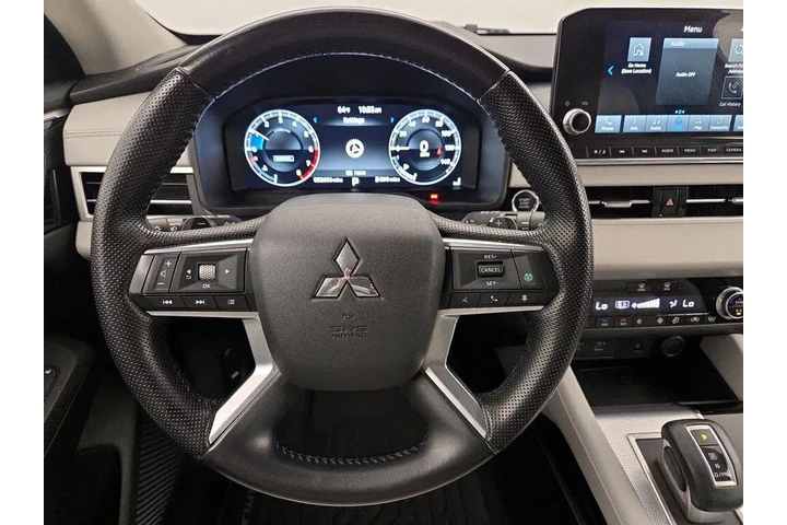 $24998 : Mitsubishi Outlander 2022 AW image 9