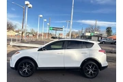 $17495 : 2017 RAV4 SE thumbnail