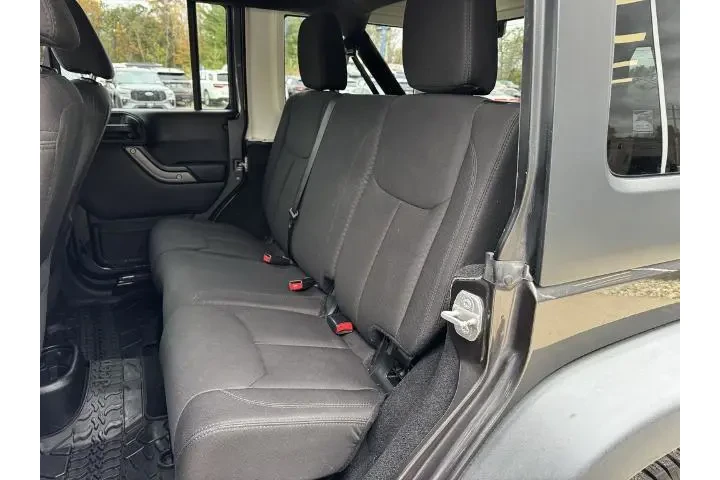 $11298 : Jeep Wrangler Unlimited 2014 image 8